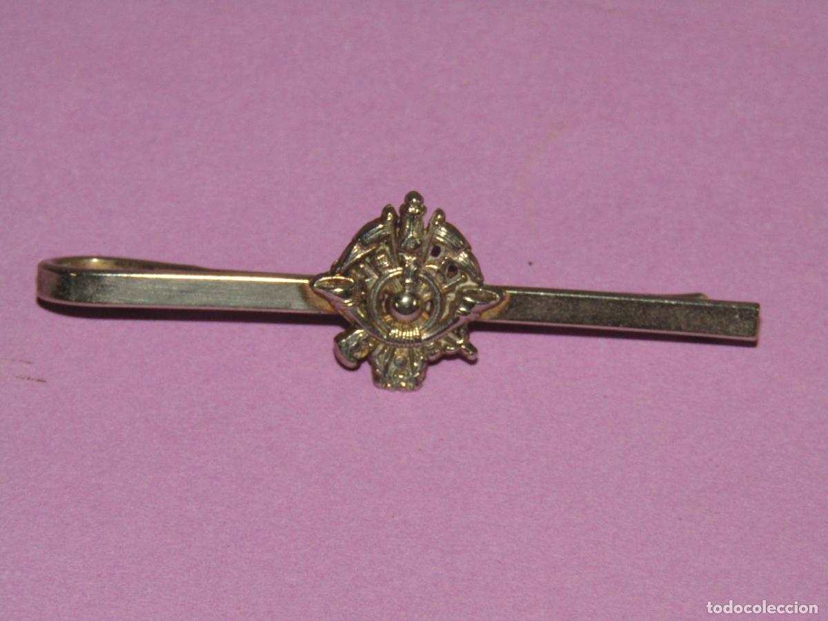 Militaria: Antiguo Pasador de Corbata del Arma de ARTILLERIA