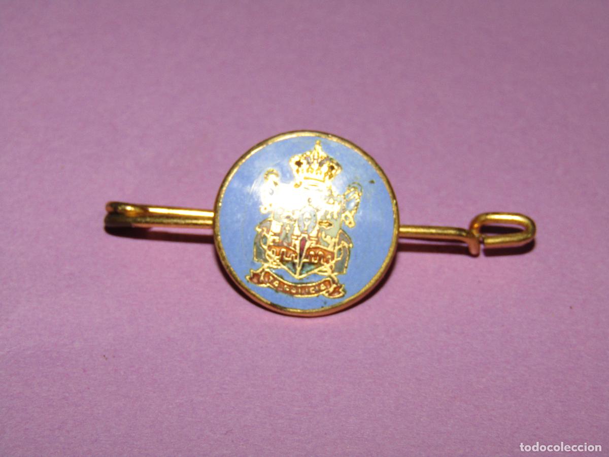 Militaria: Antiguo Alfiler de Corbata en Lat&oacute;n y Esmaltes ARMADA ESPA&Ntilde;OLA del Buque Transporte Anfibio GALICIA