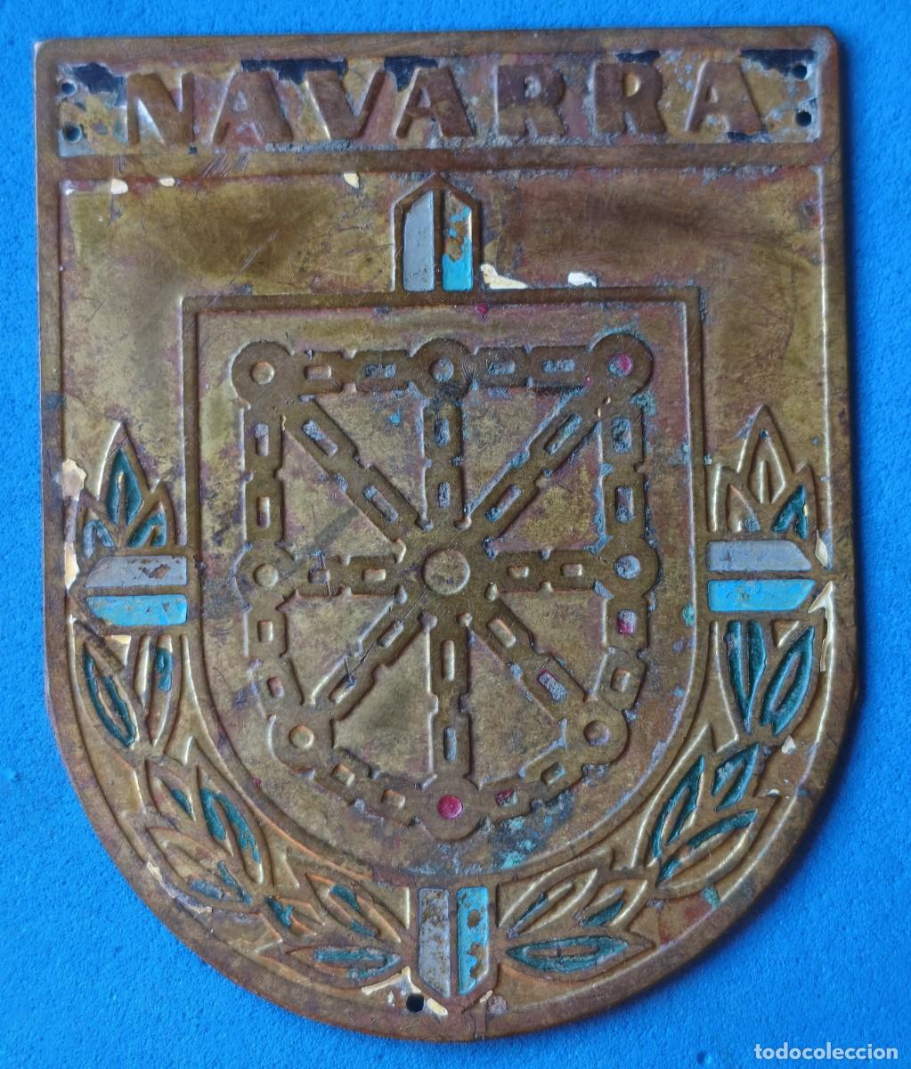Militaria: Organizaci&oacute;n Juvenil Espa&ntilde;ola (O.J.E.). Frente Juventudes. Placa de Brazo. Navarra