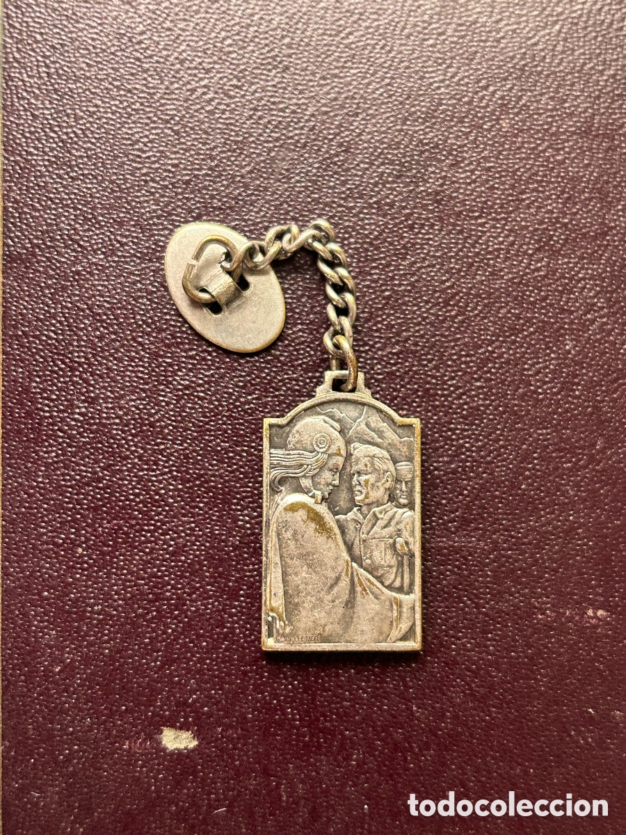 Militaria: Insignia ayuda guerra civil espa&ntilde;ola Francia