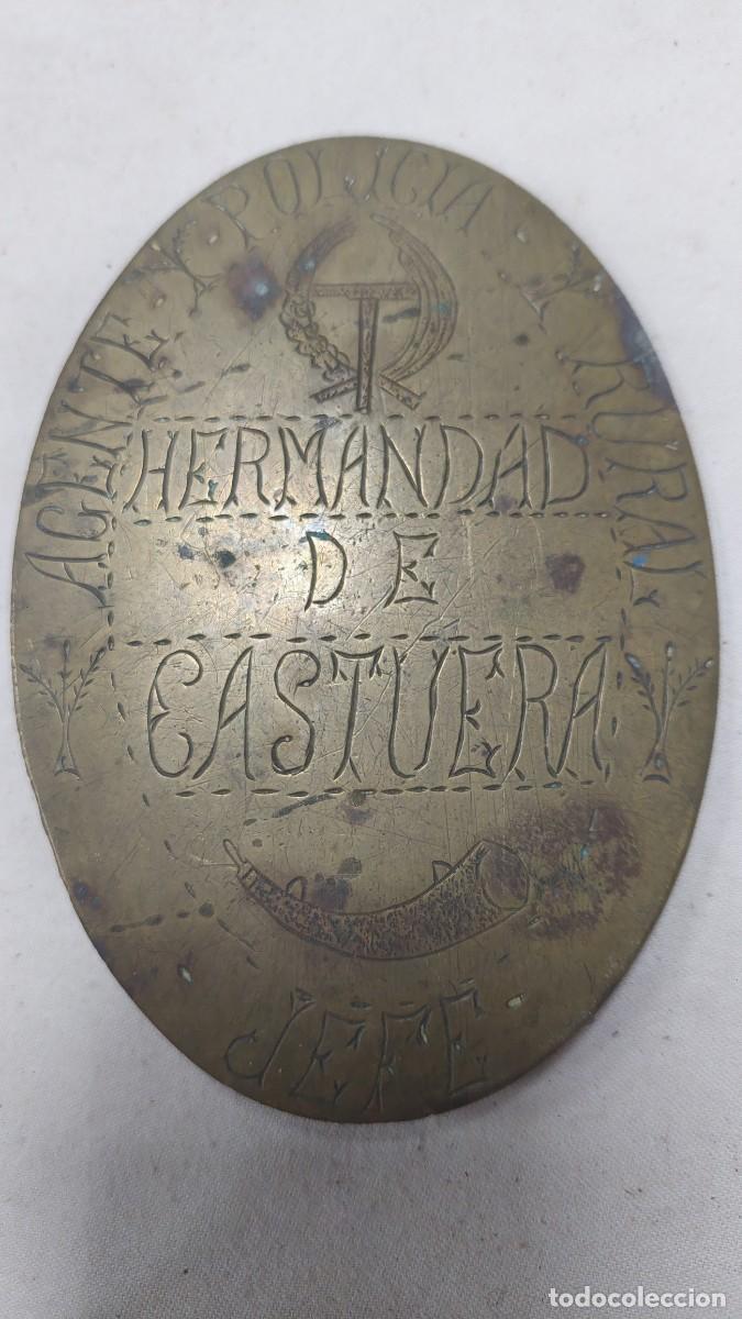 Militaria: Placa Agente polic&iacute;a y Rural Hermandad de Castuera Jefe Organizaci&oacute;n Sindical