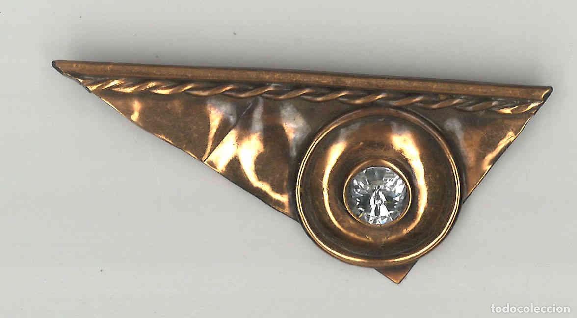 Militaria: Insignia militar extranjera a identificar
