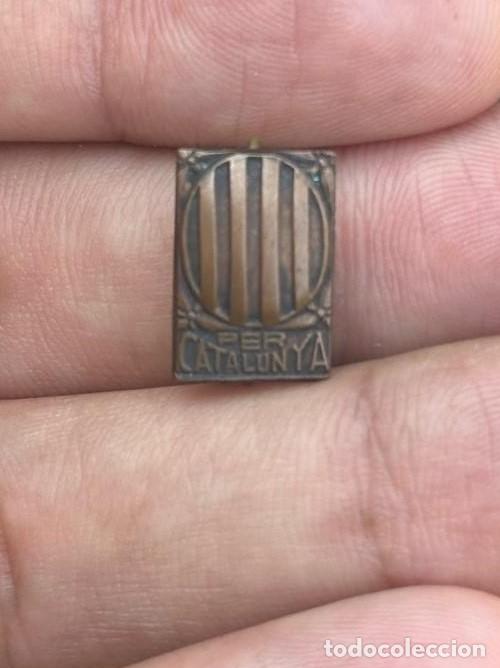 Militaria: ANTIGUA INSIGNIA PER CATALUNYA GUERRA CIVIL