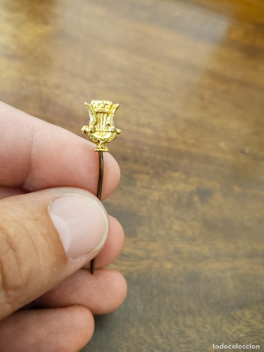 Militaria: Insignia de alfiler M&uacute;sico Ej&eacute;rcito.