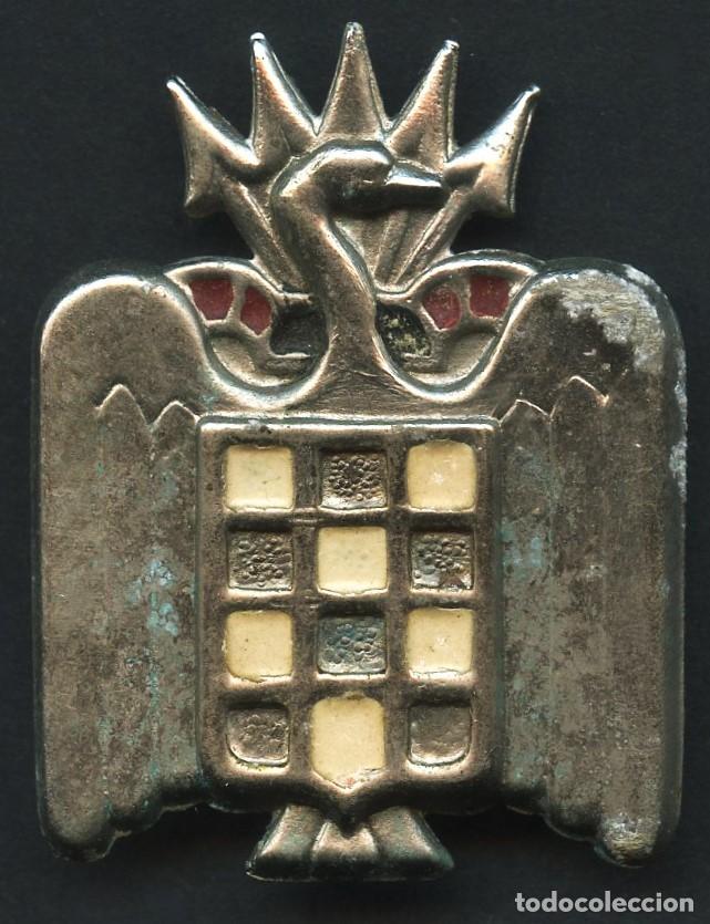 Militaria: GUERRA CIVIL, INSIGNIA METALICA, PLACA DE PECHO, SINDICATO ESPA&Ntilde;OL UNIVERSITARIO