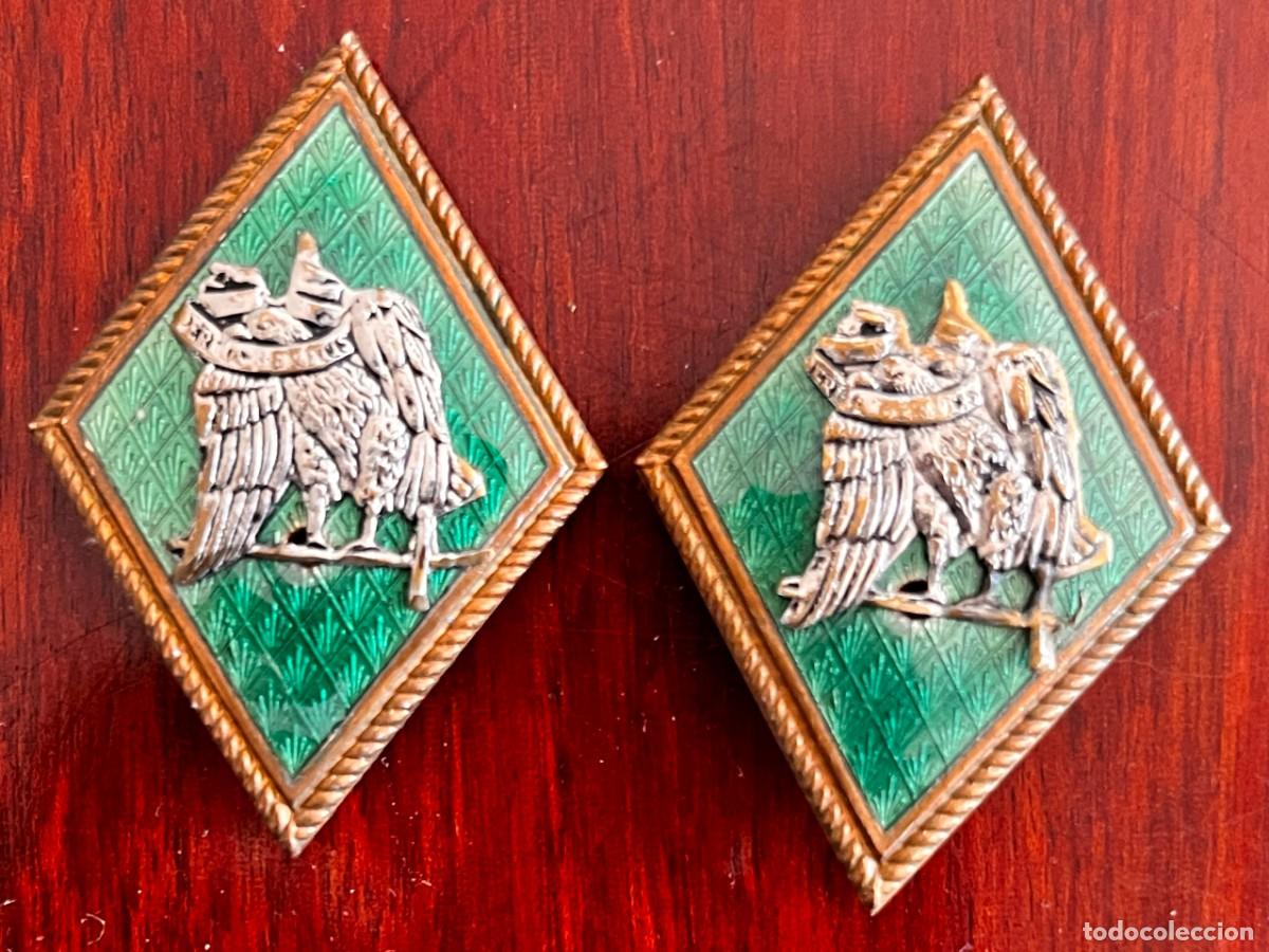 Militaria: ANTIGUA PAREJA DE ROMBOS DEL CUERPO DE ESPECIALISTAS DEL EJERCITO DE TIERRA, AGUILA SOBRE ESPADA, EP