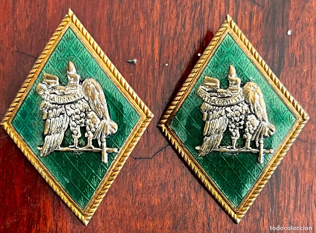 Militaria: ANTIGUA PAREJA DE ROMBOS DEL CUERPO DE ESPECIALISTAS DEL EJERCITO DE TIERRA, AGUILA SOBRE ESPADA, EP
