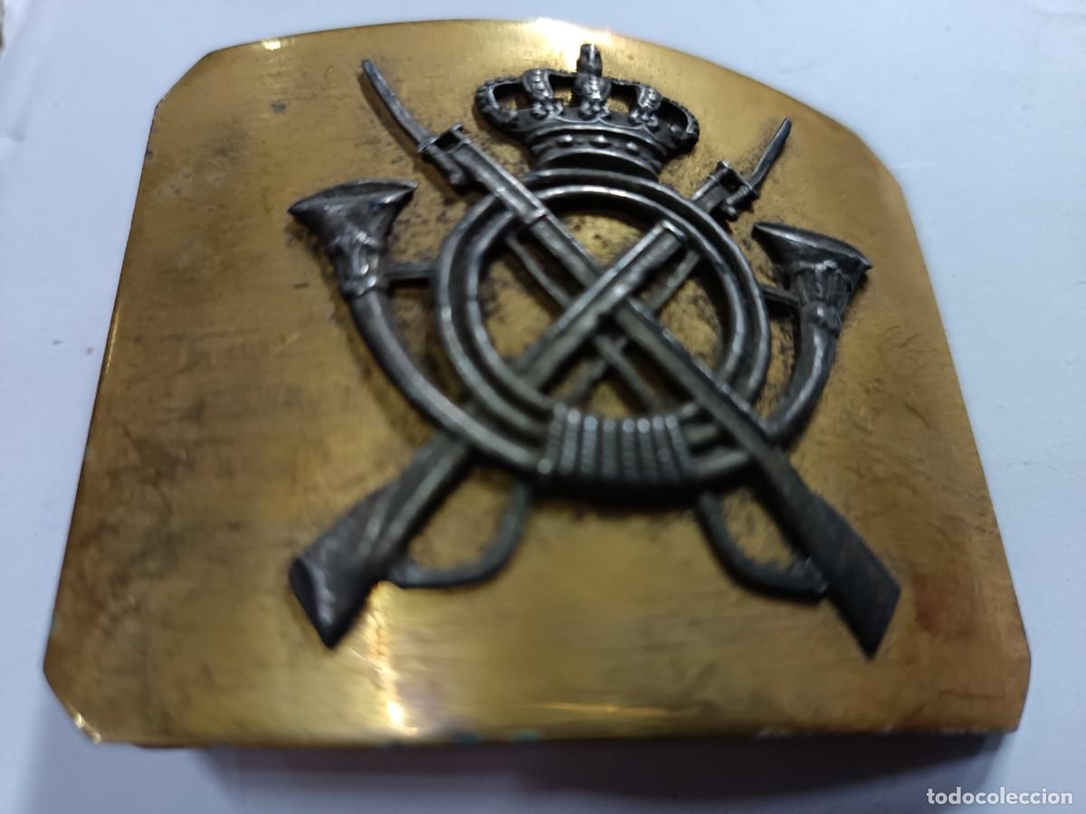 Militaria: Hebilla de oficial de Infanter&iacute;a de &eacute;poca de Alfonso 13