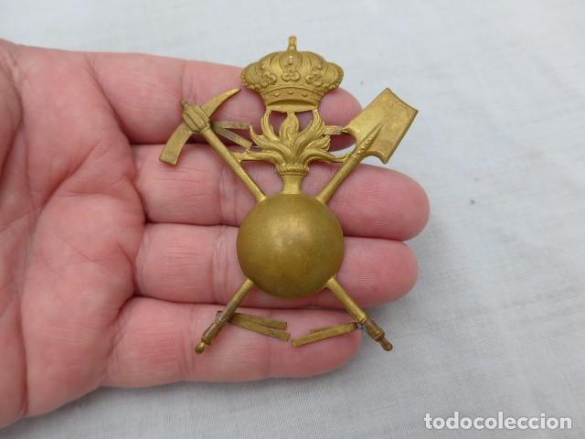 Militaria: ANTIGUO EMBLEMA DE ZAPADOR GASTADOR DE ARTILLER&Iacute;A EPOCA ALFONSO XIII ORIGINAL