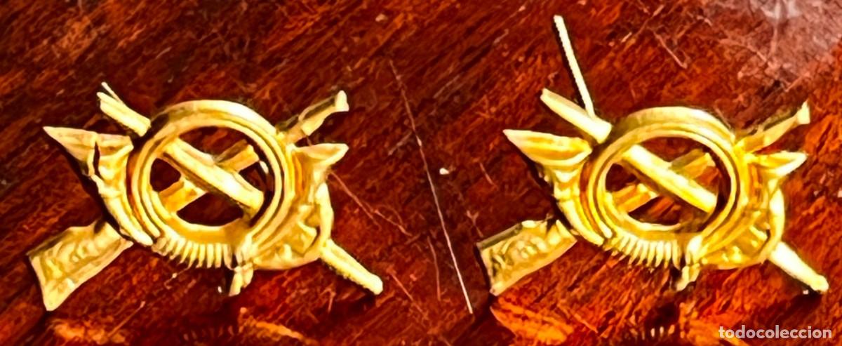 Militaria: PAREJA DE INSIGNIAS DE INFANTERIA PARA UNIFORME , MIDE CADA UNA 1,9 X 1,2 CMS., VER LAS FOTOS PUEST