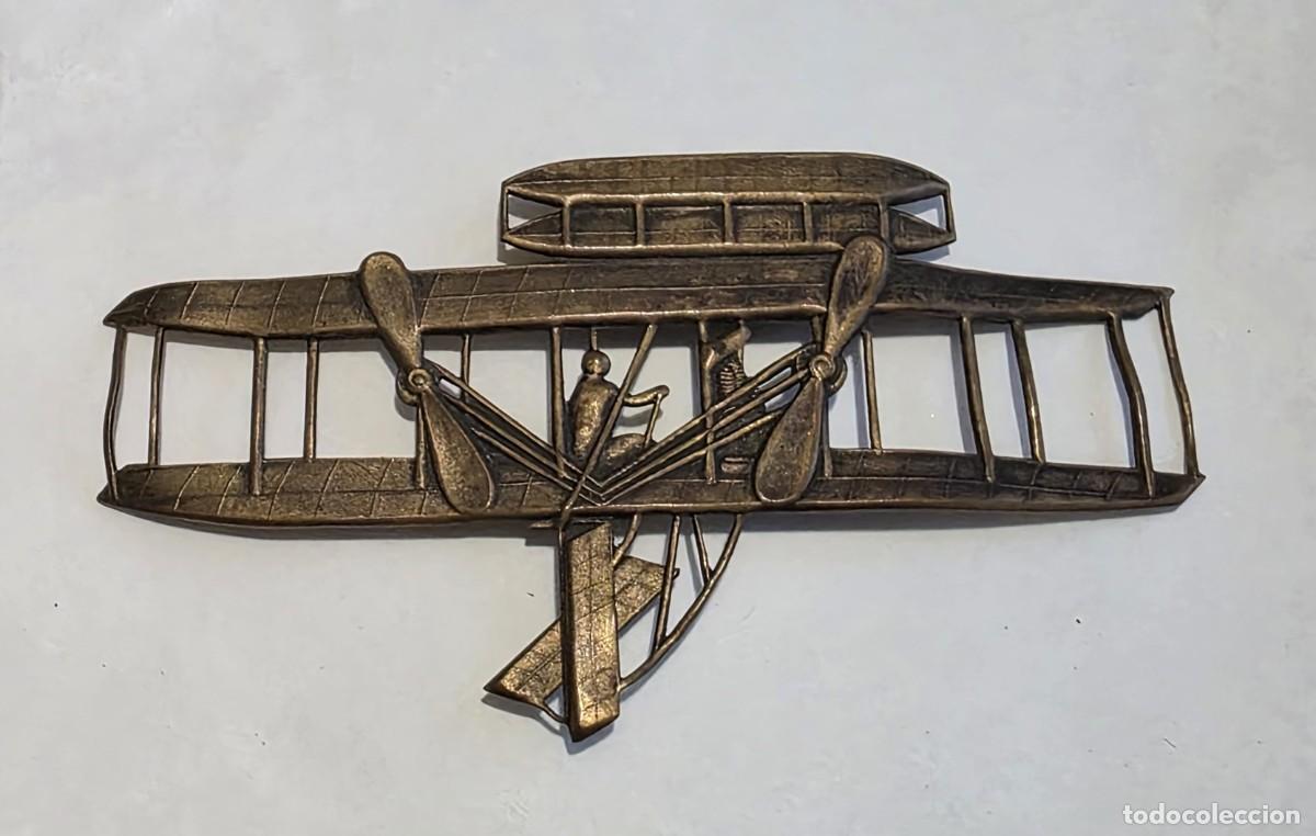 Militaria: Insignia aeroplano, sin enganche