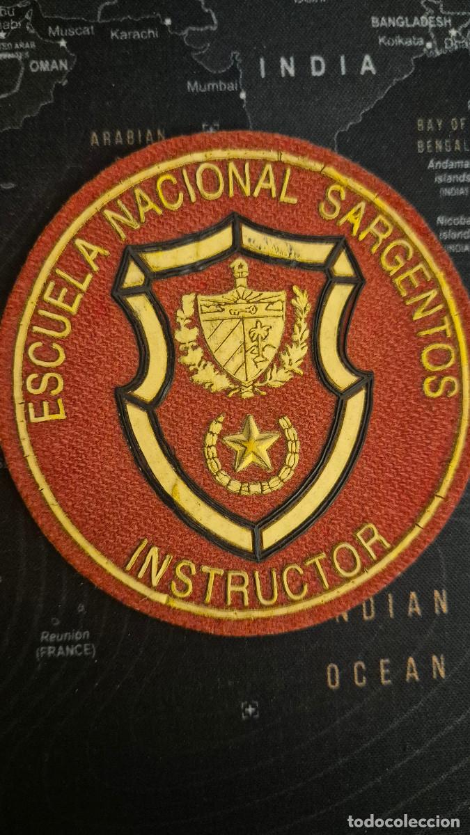 Militaria: CUBA Insignia monogramma escuela nacional sargentos INSTRUCTOR