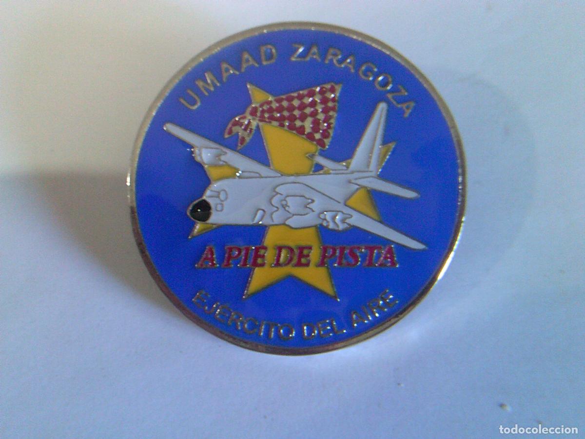 Militaria: Chapa para boina de UMAAD Zaragoza a pie de pista Ej&eacute;rcito del Aire