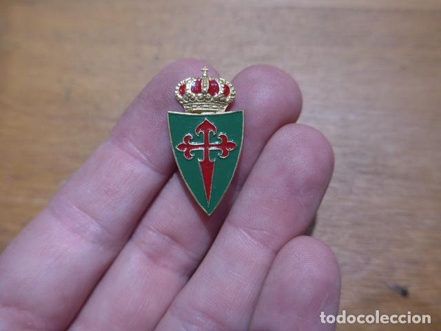 Militaria: ANTIGUA INSIGNIA O EMBLEMA ORIGINAL DE RENOVACION ESPA&Ntilde;OLA, GUERRA CIVIL.