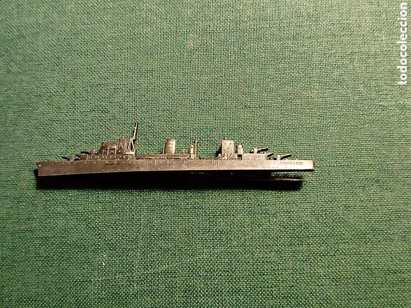 Militaria: INSIGNIA DE SOLAPA CA&Ntilde;ONERO - MINADOR JUPITER. A&Ntilde;OS 30.