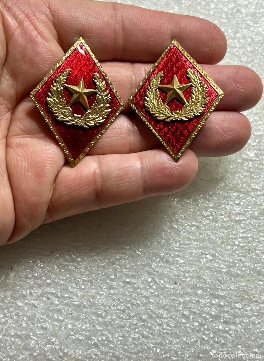 Militaria: 4231.Pareja de rombos de solapa del Estado Mayor del Ej&eacute;rcito de Tierra espa&ntilde;ol