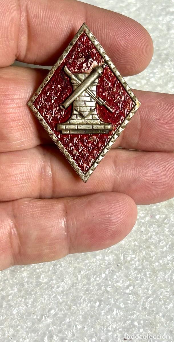 Militaria: 4239.Rombo de cuello del Cuerpo de Ingenieros de Armamento y Construcci&oacute;n del Ej&eacute;rcito de Tierra