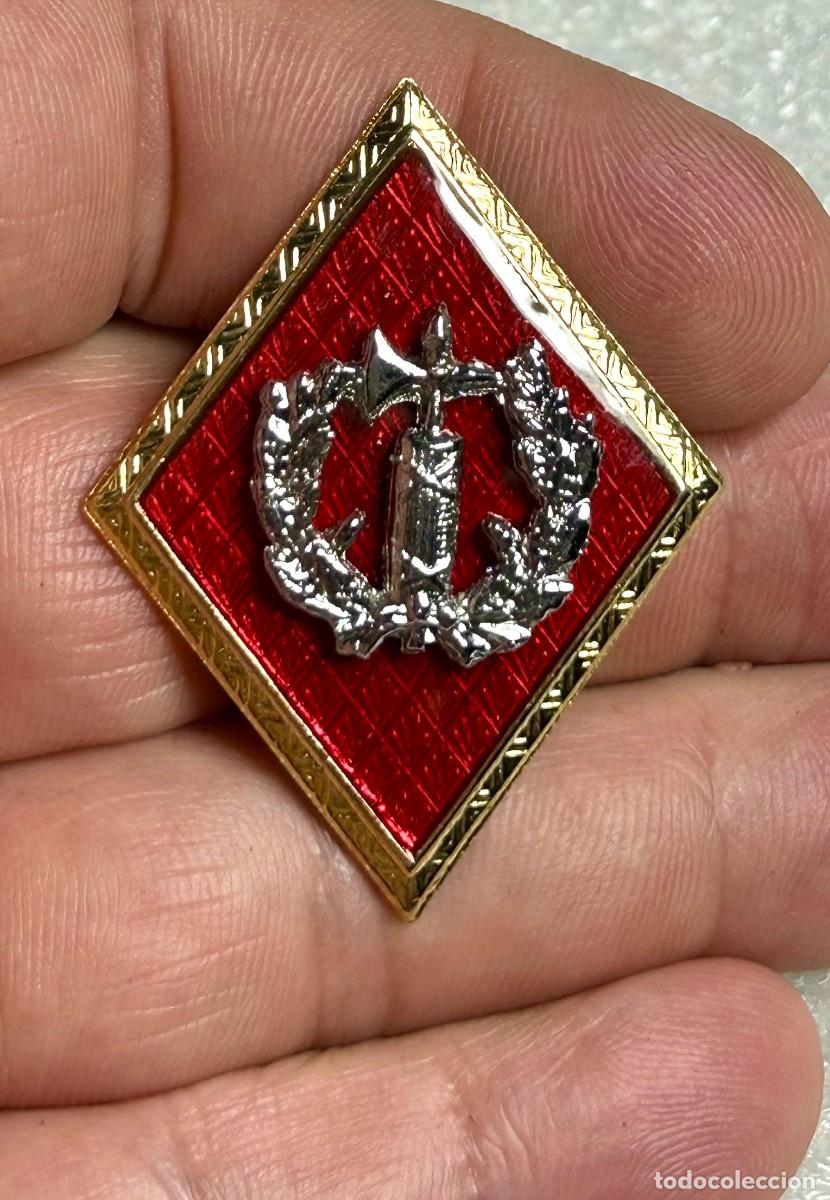 Militaria: 4241.Rombo del Cuerpo Jur&iacute;dico Militar de las Fuerzas Armadas Espa&ntilde;olas