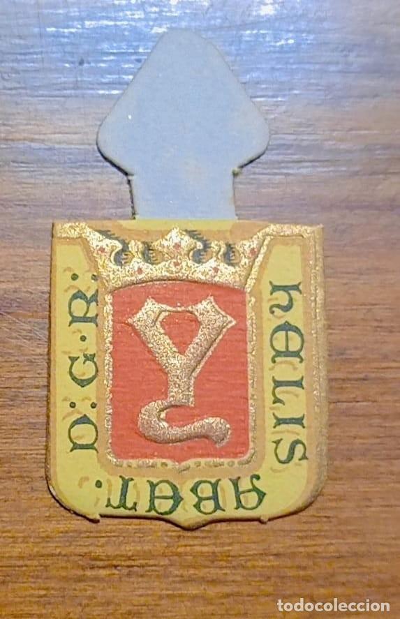 Militaria: Emblema auxilio social, CORRIENTE 30 CTS, serie C, N&ordm; 2, ESCUDO DE ISABEL.