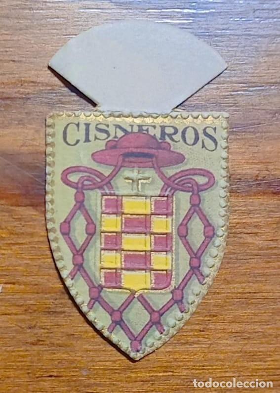Militaria: Emblema auxilio social, CORRIENTE 30 CTS, serie C, N&ordm; 6, CISNEROS.