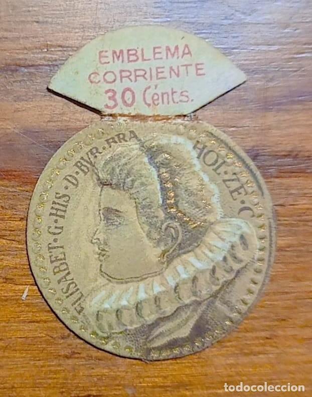 Militaria: Emblema auxilio social, corriente 30 cents, serie E, N&ordm; 1, ISABEL CLARA EUGENIA.