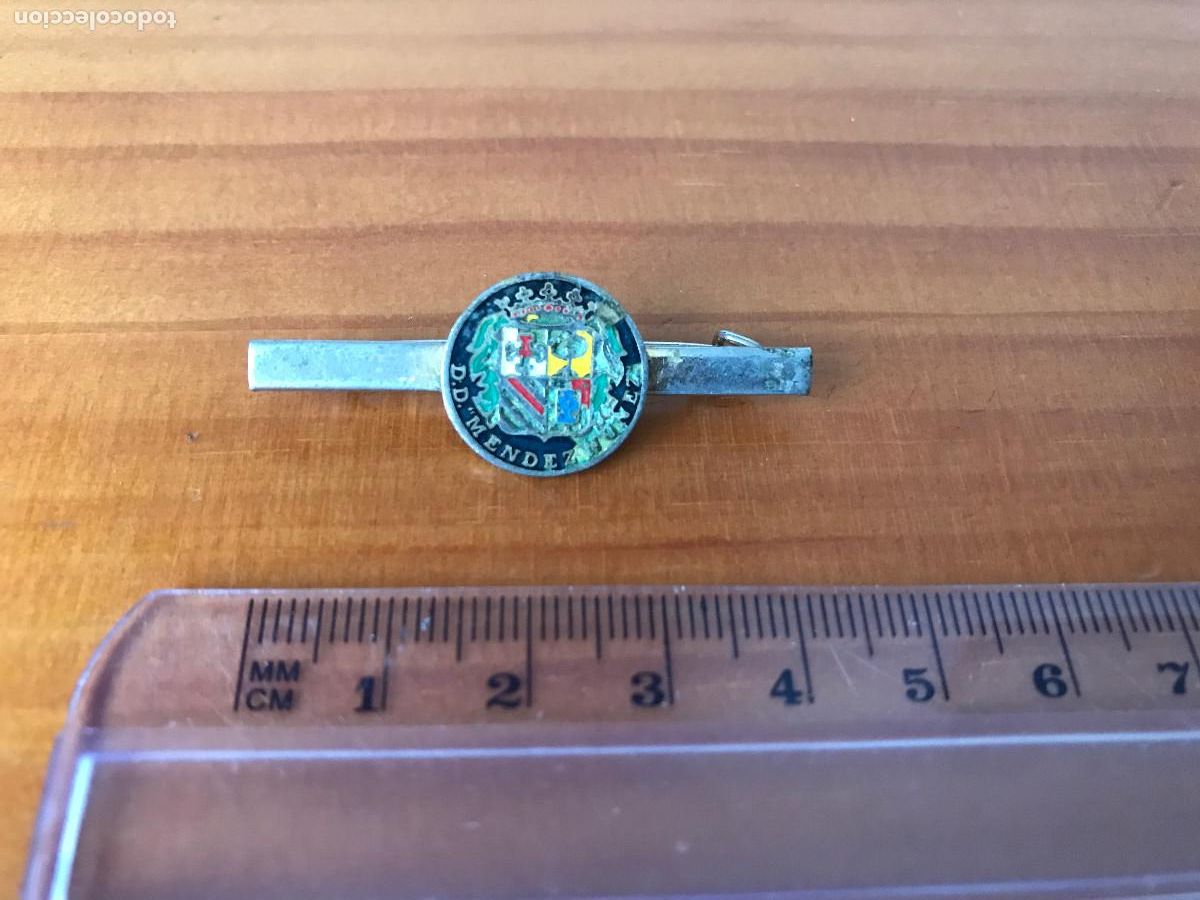 Militaria: Insignia Pasador Destructor M&eacute;ndez N&uacute;&ntilde;ez. Armada espa&ntilde;ola