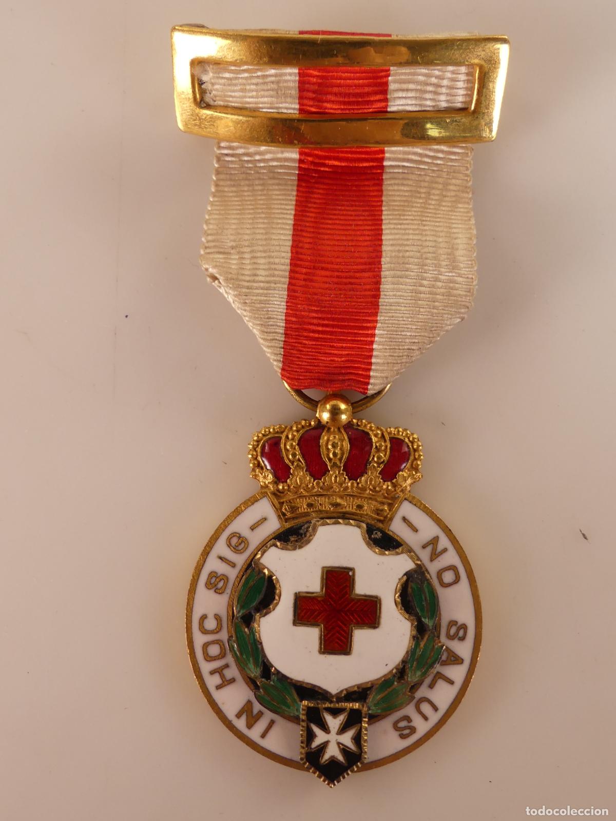 Militaria: Medalla insignia De la Cruz Roja In Hoc Signo Salus