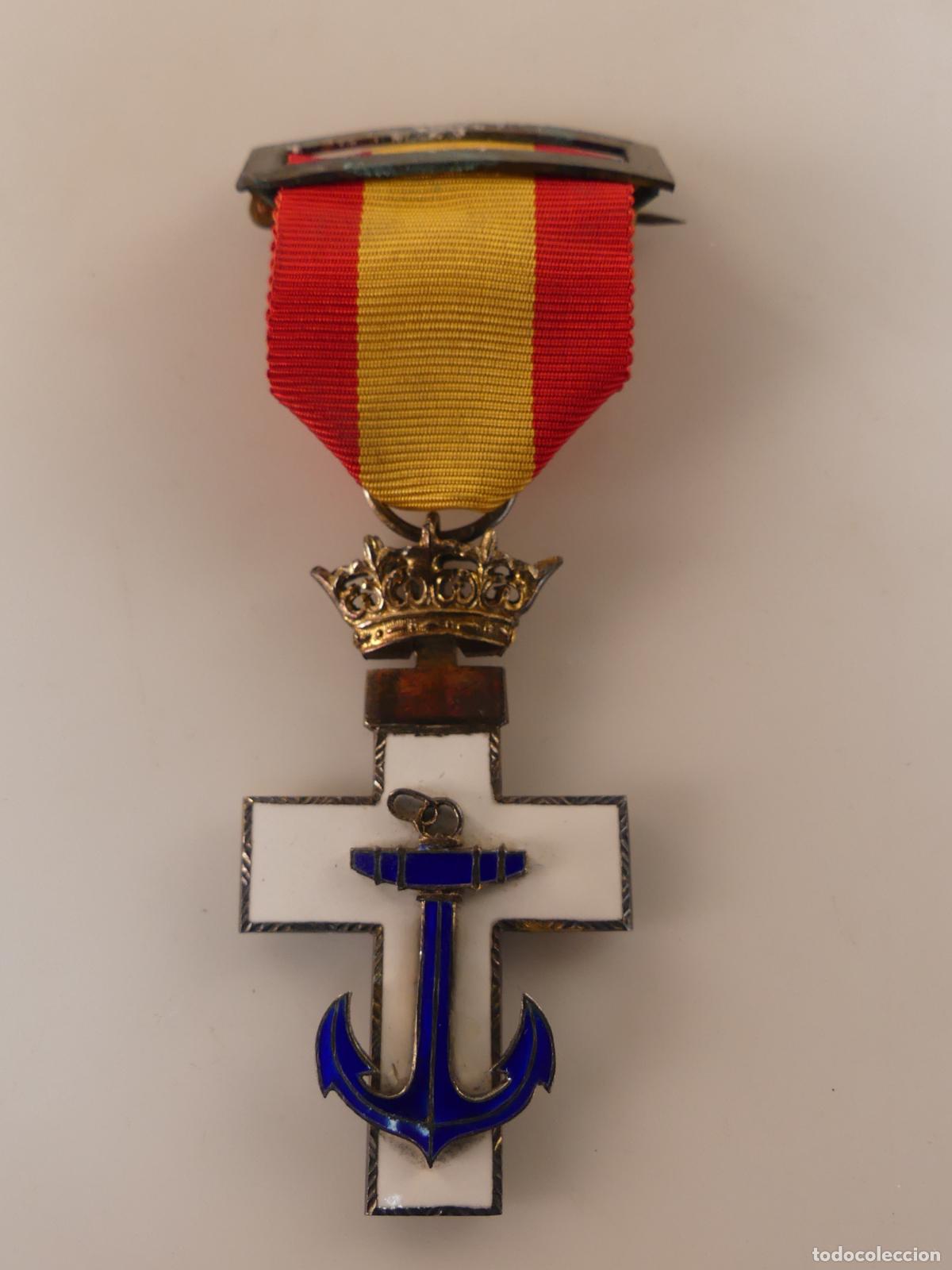 Militaria: Cruz del M&eacute;rito Naval con distintivo blanco