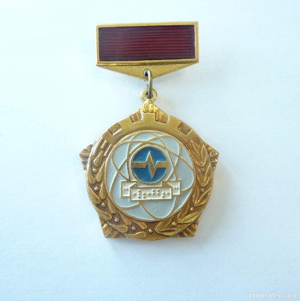 Militaria: URSS - Rusia - Medalla premio inventos y propuestas racionalizaci&oacute;n. 1974 - 1975.