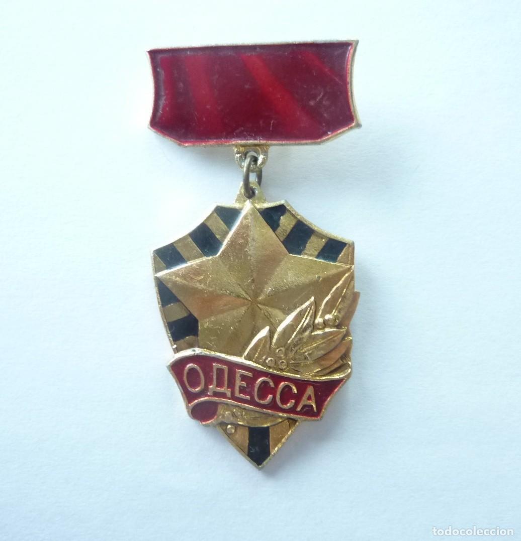 Militaria: URSS - RSS Ucrania. Insignia ciudad heroica de Odesa / Odessa.