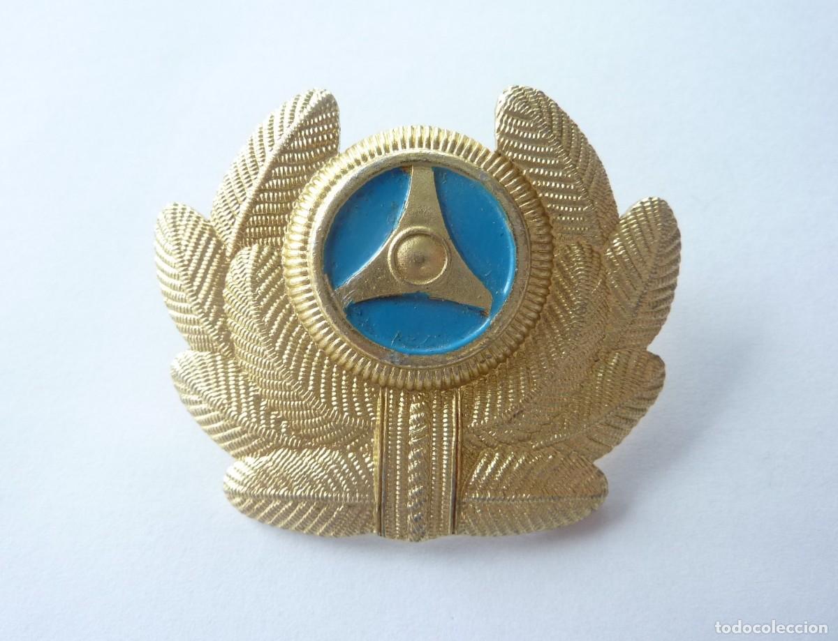 Militaria: URSS - Rusia: cocarda para gorra de conductor del Ministerio de Transportes.