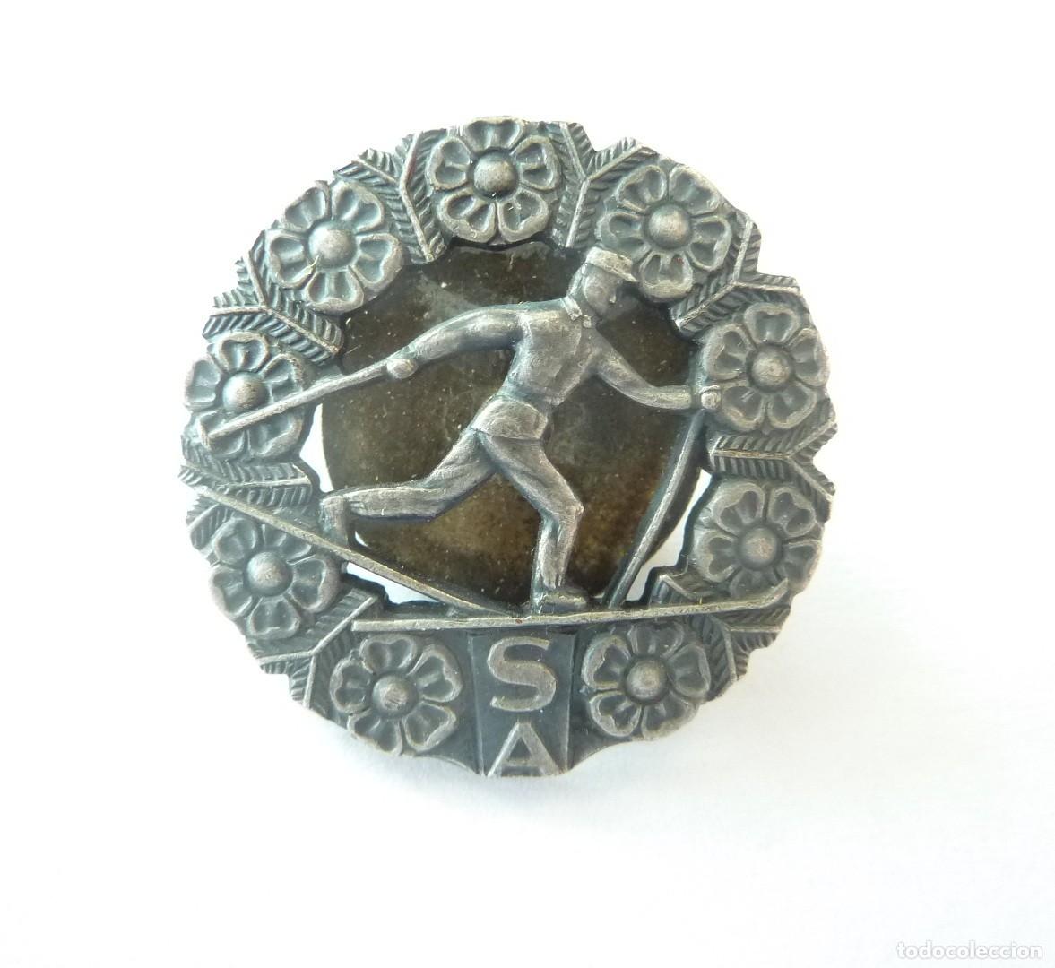 Militaria: Finlandia: Antiguo emblema esquiador excelente / selecto - Distintivo esqui de fondo. II clase