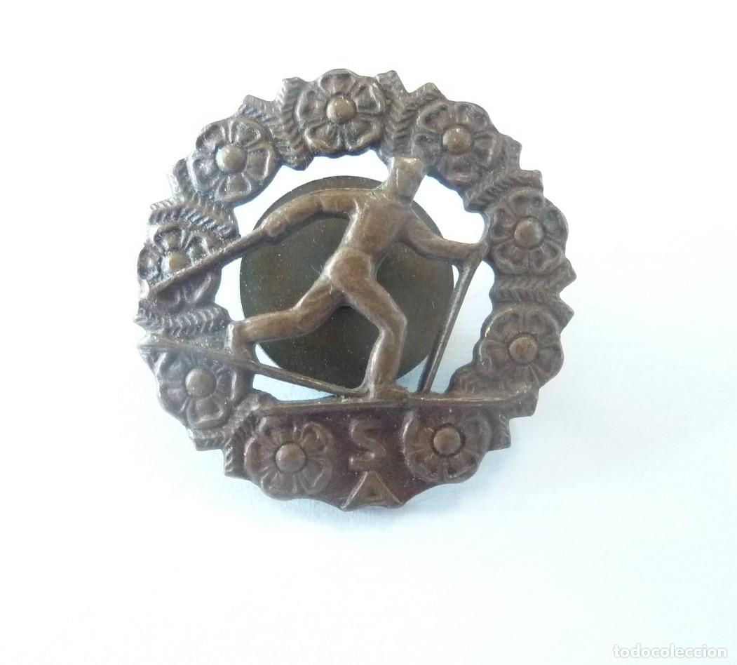 Military Antiques: Finlandia: Antiguo emblema esquiador excelente / selecto - Distintivo esqui de fondo. III clase