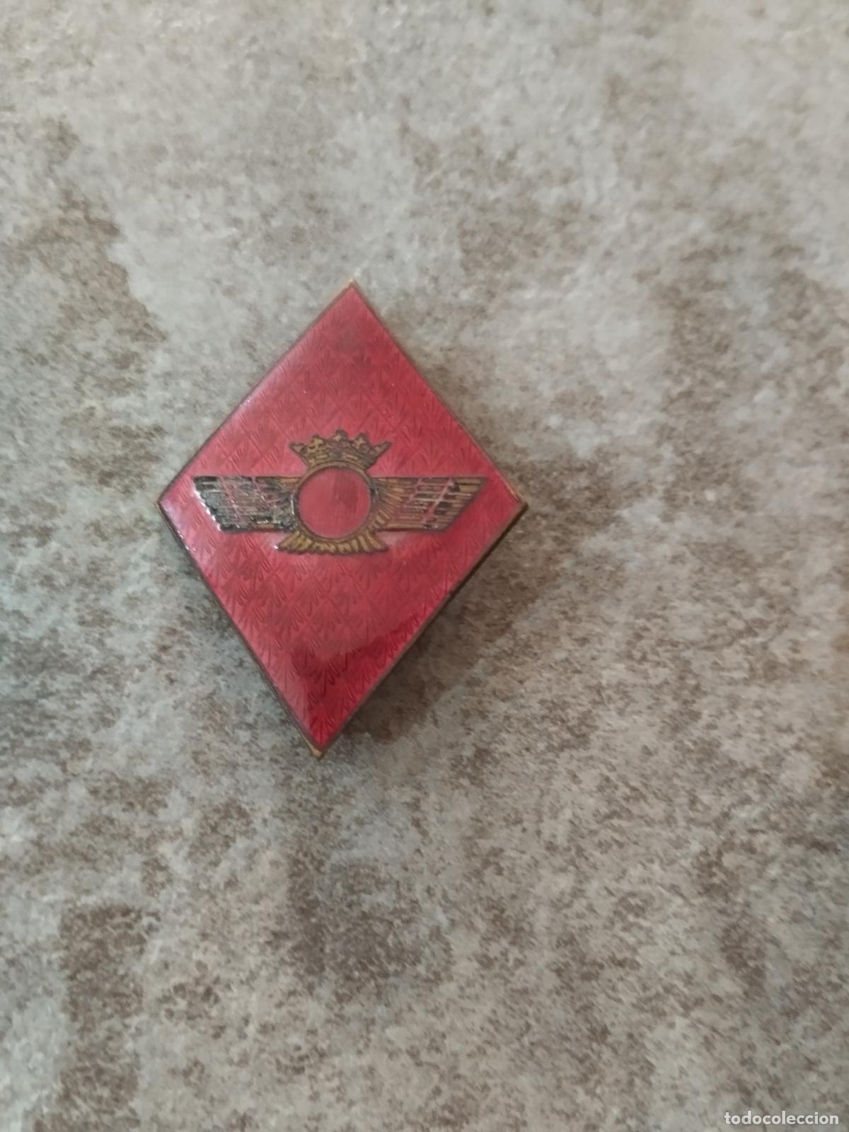 Militaria: INSIGNIA DE CUELLO DEL ARMA DE AVIACI&Oacute;N. FALTA LA AGUJA TRASERA.