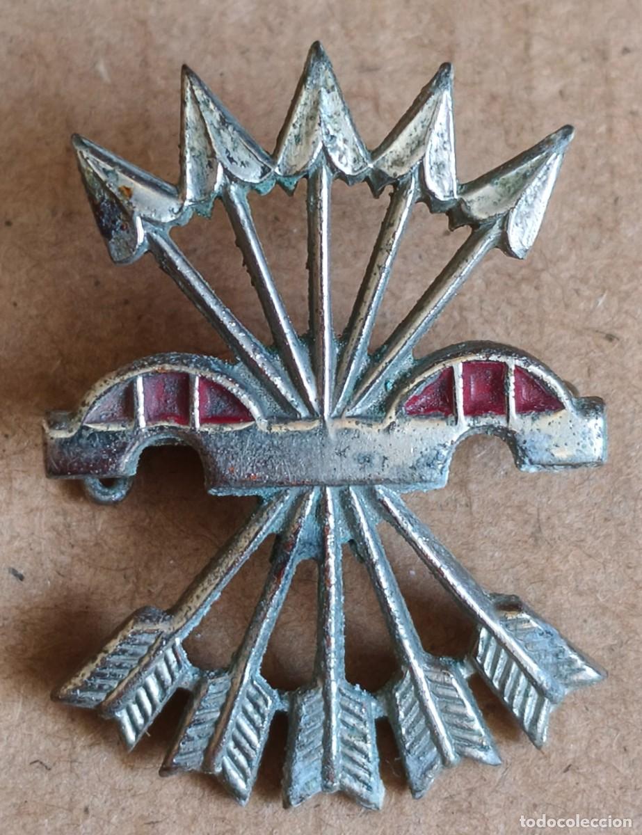 Militaria: Emblema de Falange. Modelo Buades. Tama&ntilde;o peque&ntilde;o. Mallorca.