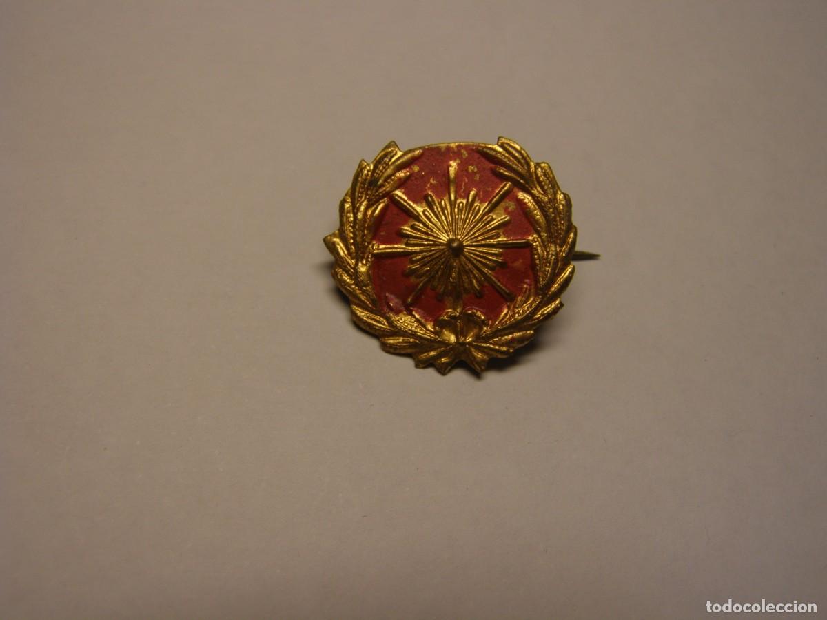 Militaria: Insignia de intendencia, Guerra Civil Espa&ntilde;ola, de gorrillo.
