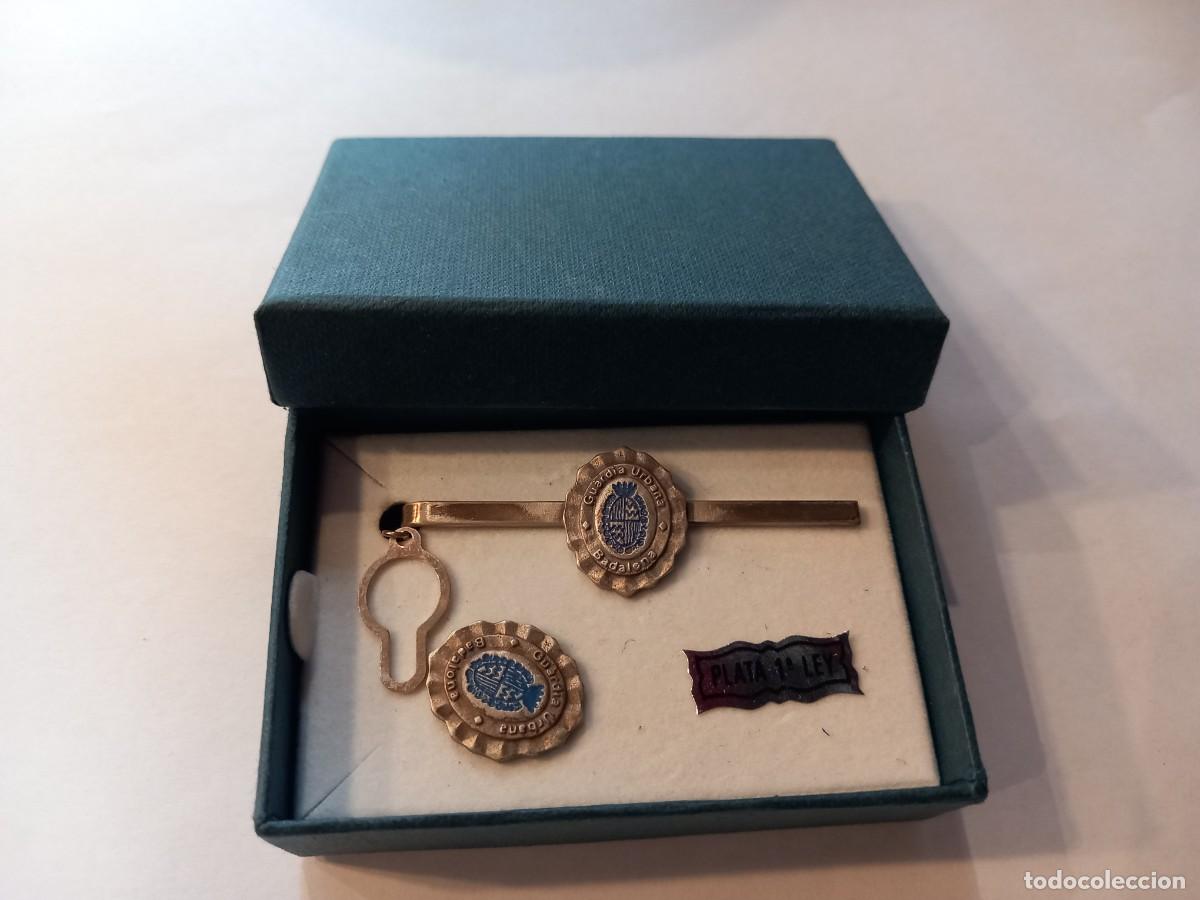 Militaria: GUARDIA URBANA DE BARCELONA PIN Y AGUJA DE CORBATA EN PLATA DE LEY CON SU ESTUCHE ORIGINAL (G)