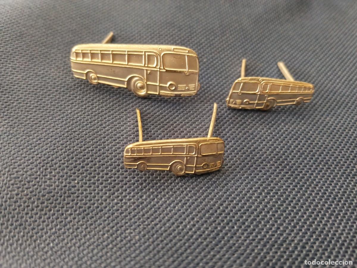 Militaria: 3 ANTIGUOS EMBLEMAS EN CHAPA ALUMINIO REPUJADO - CONDUCTOR AUTOBUS