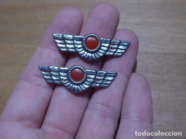 Militaria: Antigua pareja de insignias o emblemas de aviacion republicana de guerra civil, originales. Rokiski
