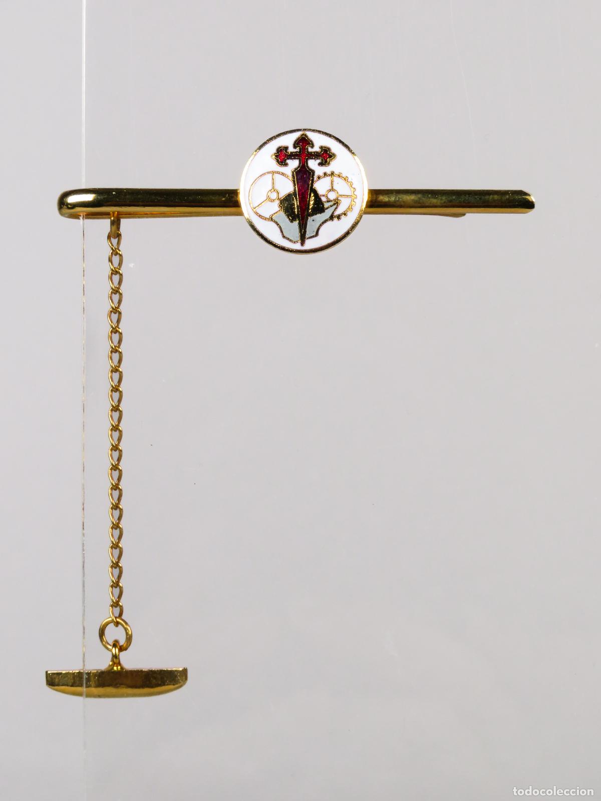 Militaria: Pisacorbatas Cruz Santiago segunda mitad S XX