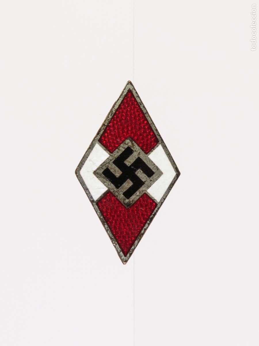 Militaria: Insignia aguja Juventudes Hitlerianas Alemania nazi metal plateado RZM esmalte primera mitad S XX