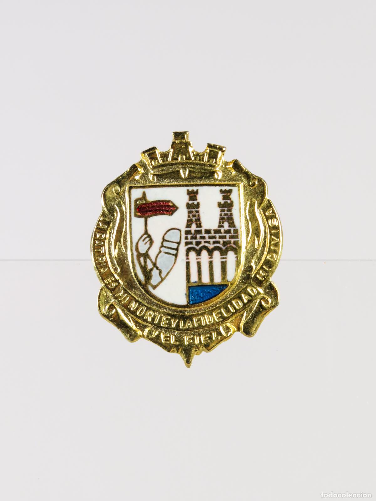 Militaria: Pin Regimiento Infanter&iacute;a de Zamora chapa esmalte primera mitad S XX