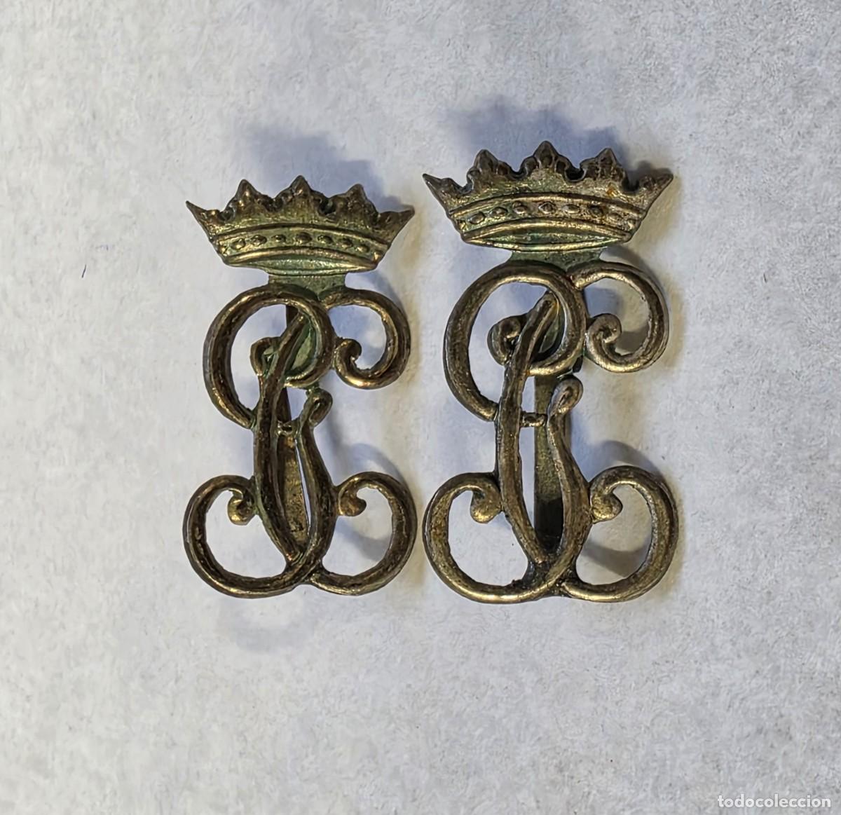 Militaria: Pareja de insignias de gorrillo / cuello de la Guardia Civil, GC, &eacute;poca de Franco, 2,5 cm