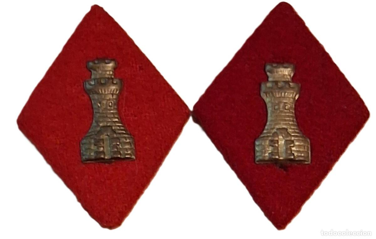 Militaria: PAREJA DE ROMBOS INGENIEROS PA&Ntilde;O Y METAL