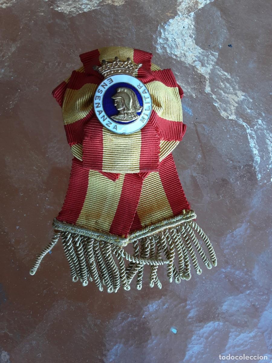 Militaria: Distintivo profesor &rdquo;Ense&ntilde;anza MILITAR&rdquo; Ej&eacute;rcito del Aire a&ntilde;os 60