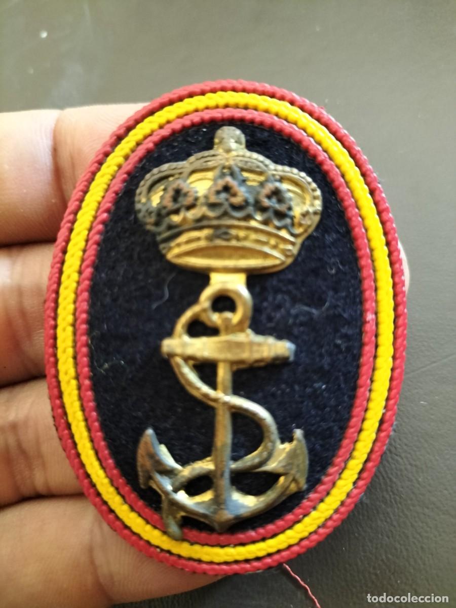 Militaria: EMBLEMA ANTIGUO DE GORRA OFICIAL ARMADA ESPA&Ntilde;OLA, 6,5 X 5 CMS.