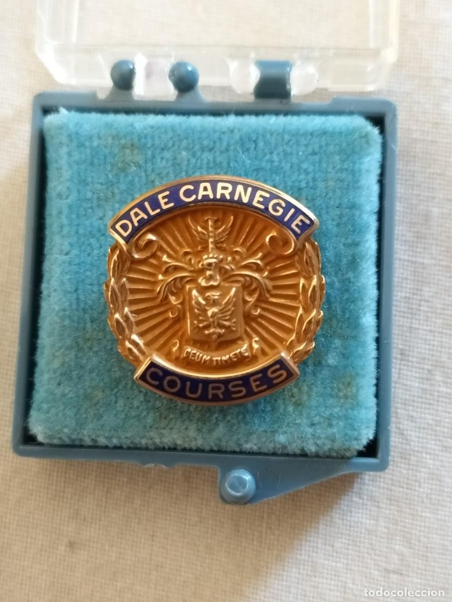 Militaria: Pin vintage de Dale Carnegie 1/10, chapado en oro de 10 quilates, cursos, negocios y vida