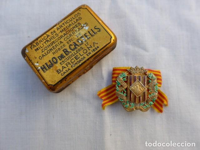 Militaria: ANTIGUA INSIGNIA DEL SOMATEN ESMALTADA CON SU CAJITA DE CASTELLS