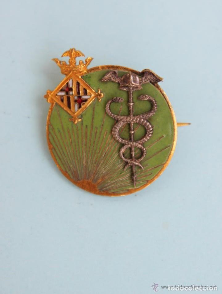 Militaria: EMBLEMA CAMARA DE COMERCIO DE BARCELONA - FABRICADA POR CASTELLS