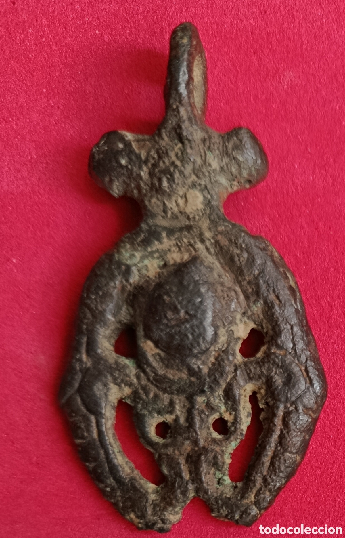 Militaria: Antiguo emblema pinjante adorno medieval de caballeria con escudo heraldico